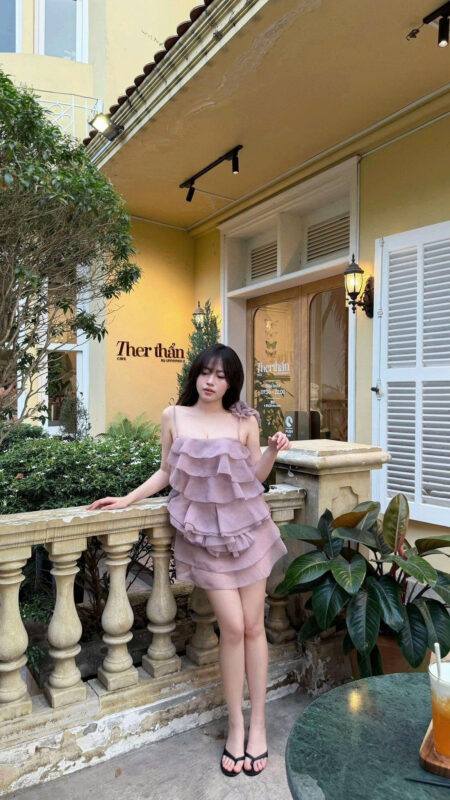 VÁY TIỂU THƯ HAI DÂY PHỐI HOA VAI