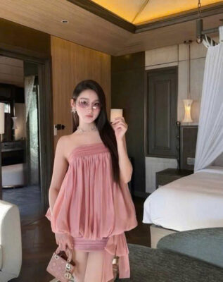 váy hồng xếp tầng 